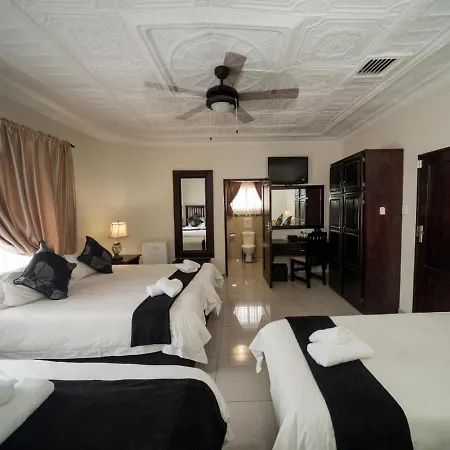 Dunwoodie Travel Lodge Pretoria Exterior photo