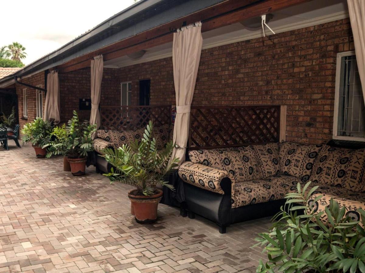 Dunwoodie Travel Lodge Pretoria
